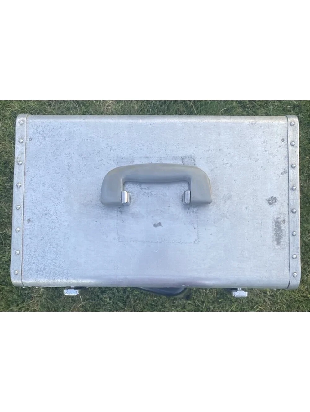VTG KOWA TRUNK ALUMINUM  16x12x10, 2 Keys, Organizers, Pilot’s or Camera Case